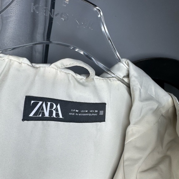 NWOT Zara Woman Rubberized Oyster White Hooded Jacket Size M Medium - Picture 5 of 8